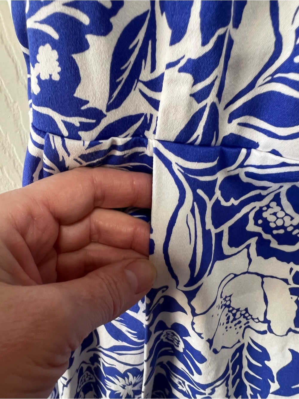 Anne Klein Size 6 Blue White Floral Faux Wrap A-Line Belted Dress - Picture 12 of 17